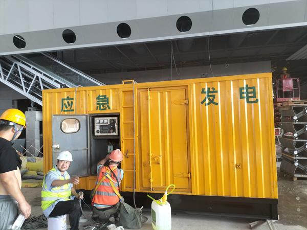 江干怎样判断空气滤清器是否需要更换？